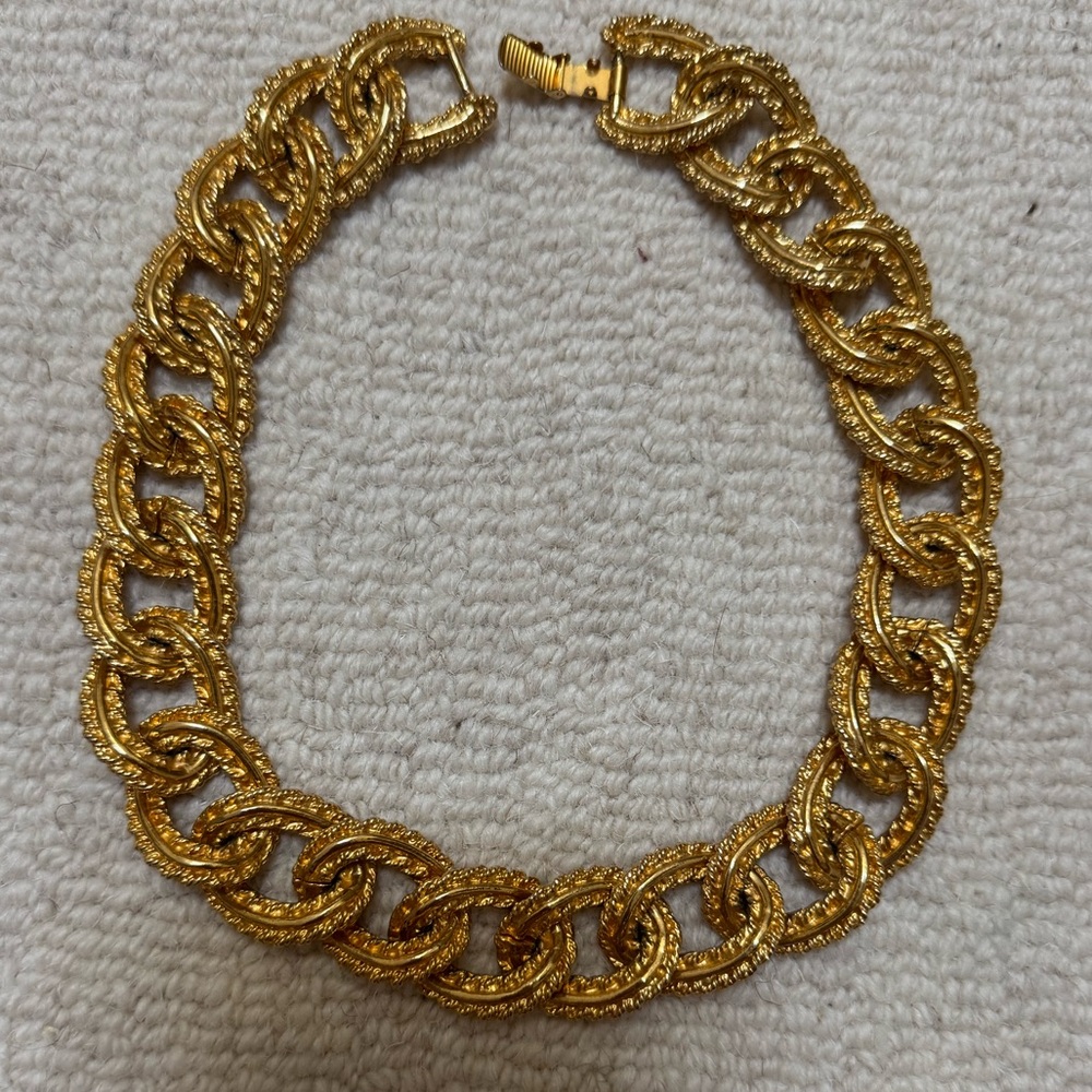 Chunky vintage Gold Chain Necklace